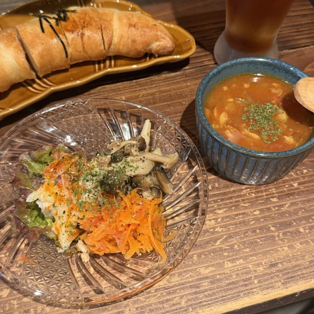 ミニオードブルとスープ