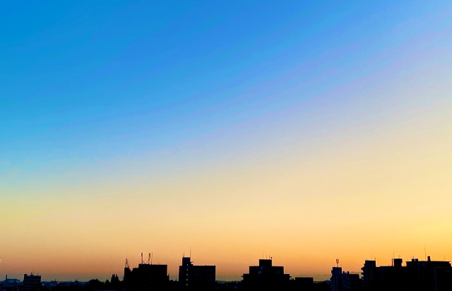 朝の空
