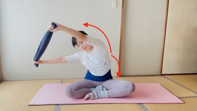 「二の腕・肩まわり」をほぐすピラティス